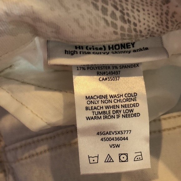 🌸New Joe’s Jeans White Snake Raw Hem Highwaist 26 - Picture 8 of 11